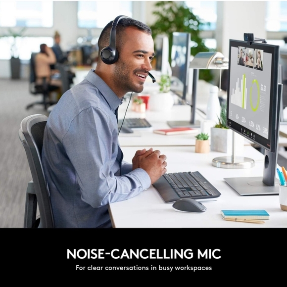 Logitech H390 wired headset for pc/laptop noise canceling microphone USB-A black - Picture 3 of 7